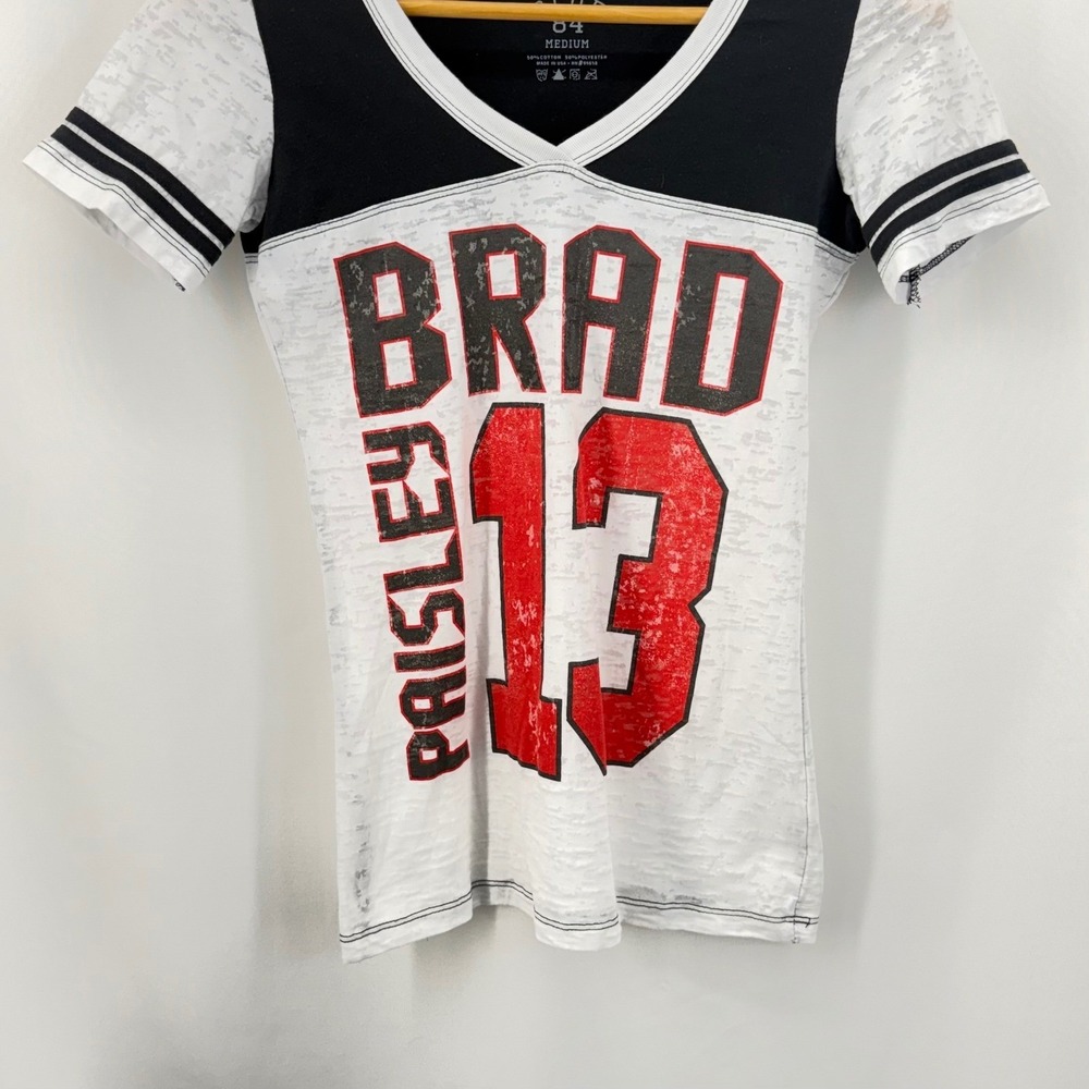 Vintage Blue 84 Brad Paisley 13 Graphic Tee Y2K Made‎ In USA Medium